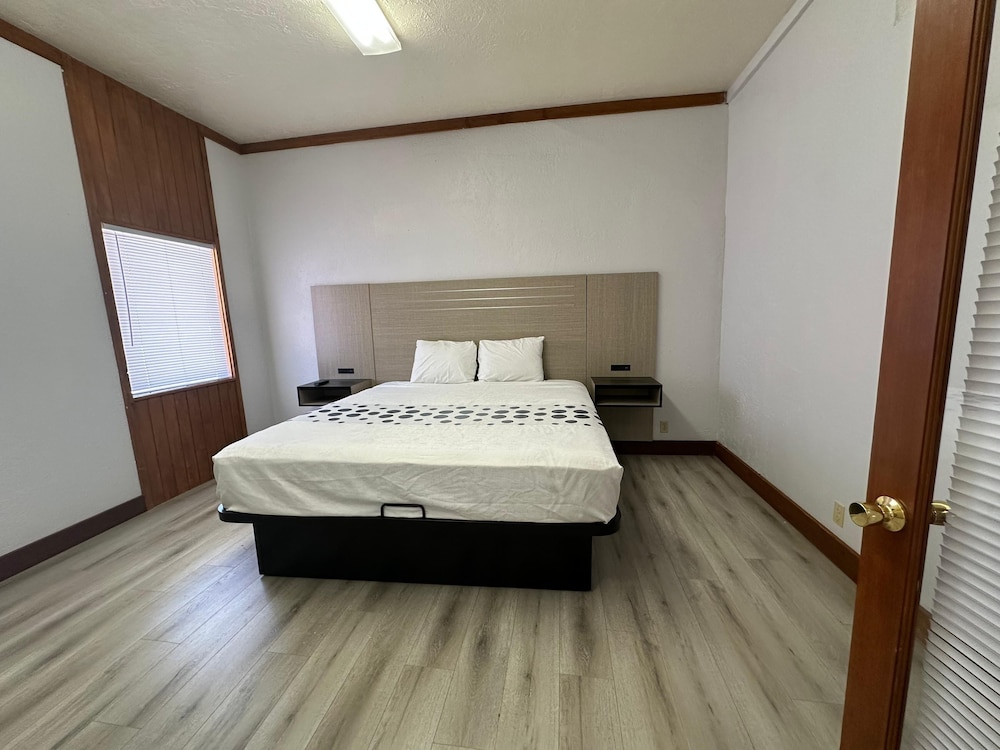 Hotel 191 Moab - photo 35
