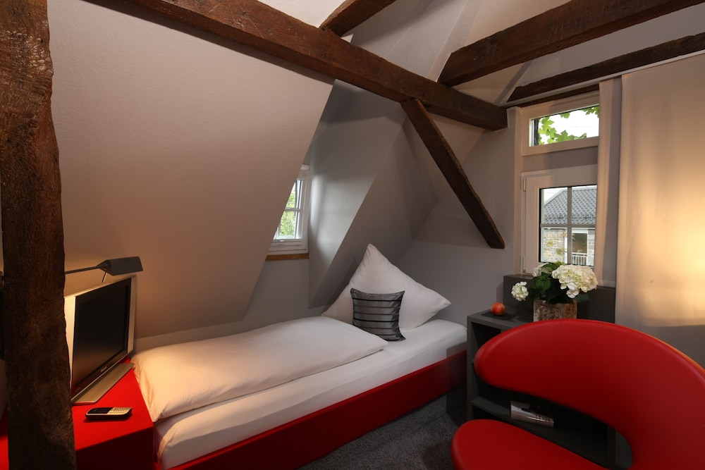 Malerwinkel Hotel — Bergisch Gladbach — photo 4