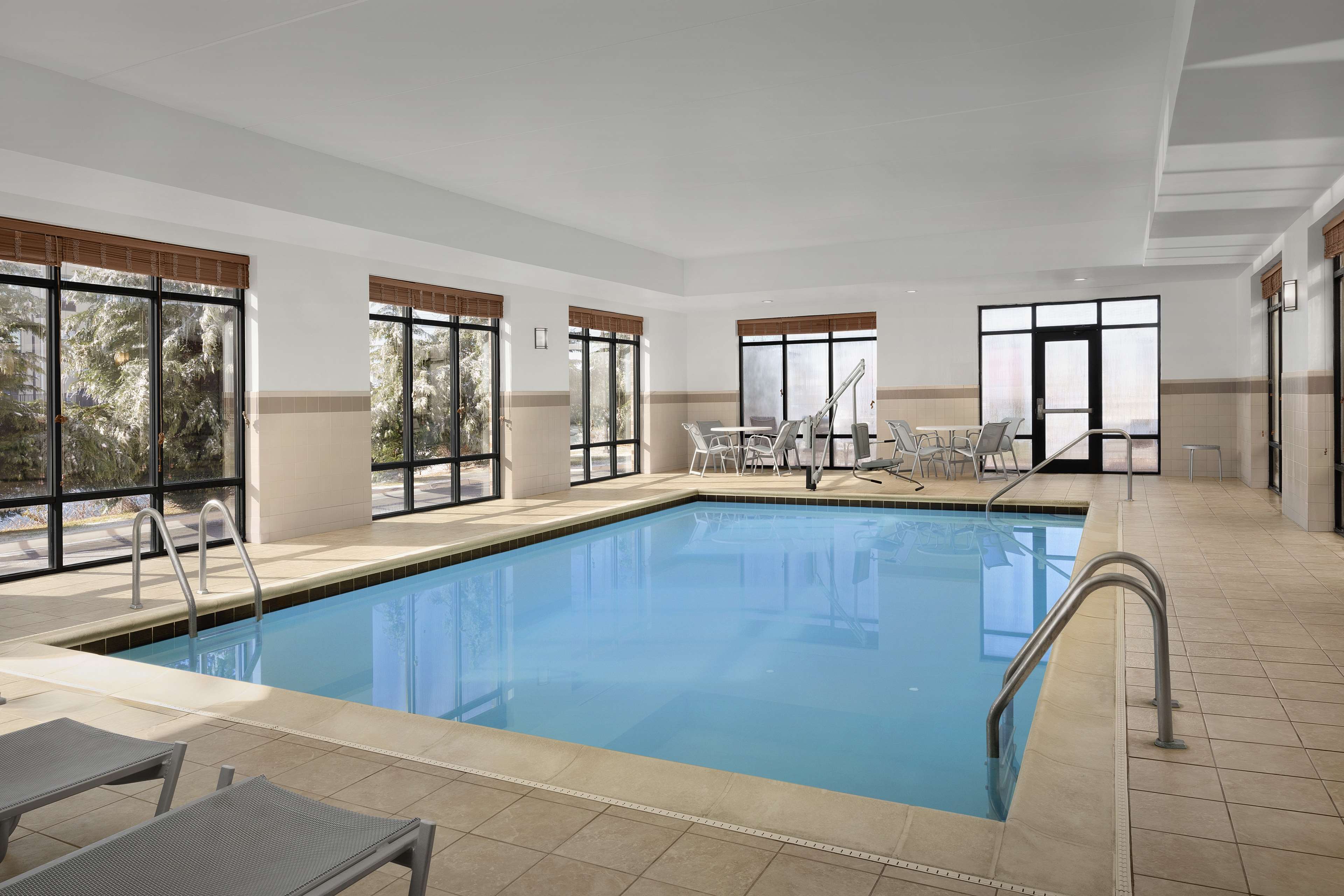 Hampton Inn & Suites Lynchburg - photo 6