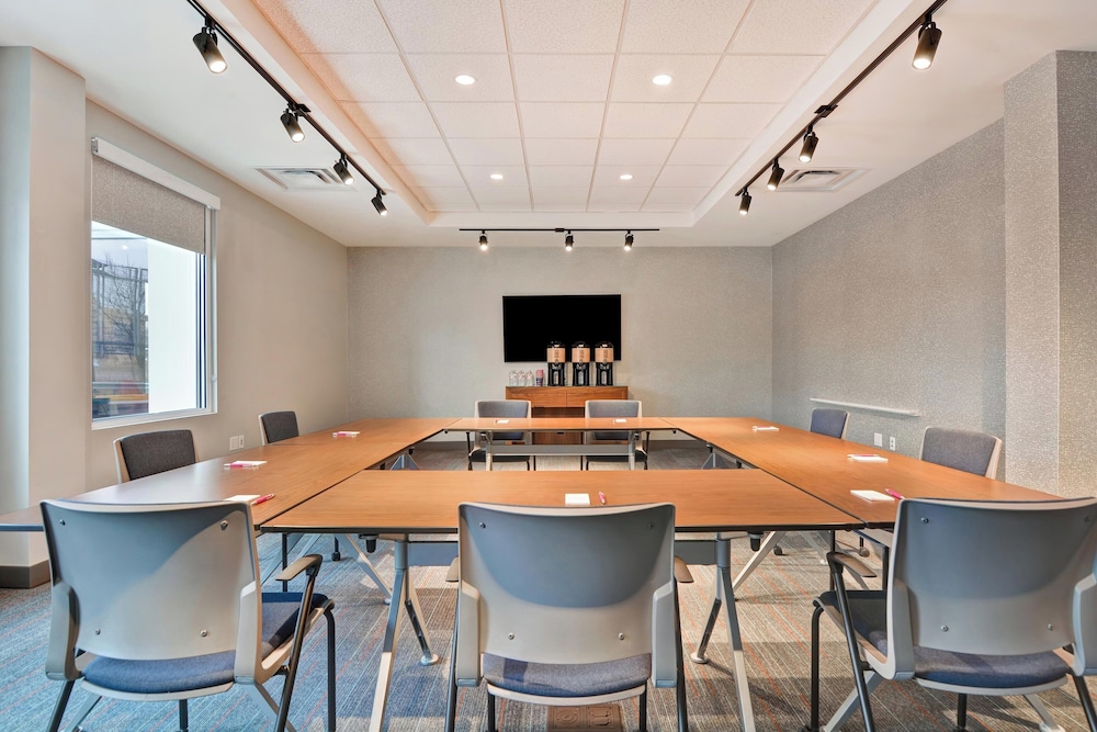 Aloft Secaucus Meadowlands - photo 34
