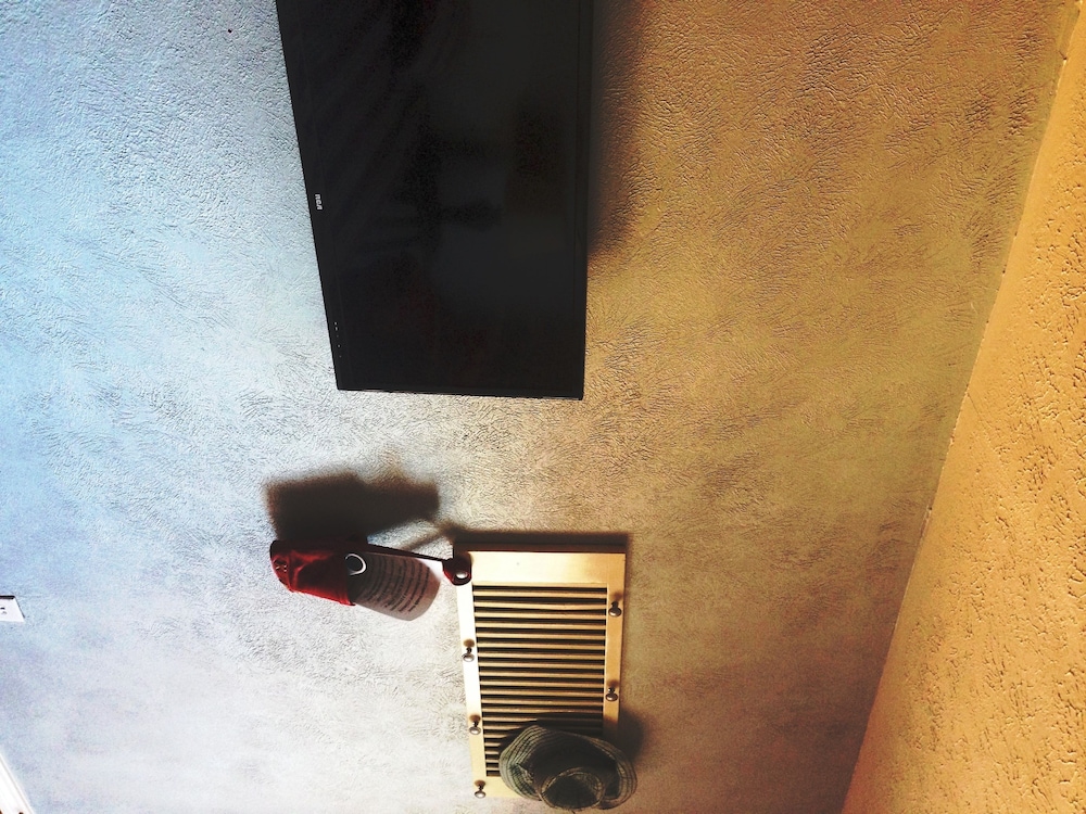 Capri Beach Hotel - photo 4