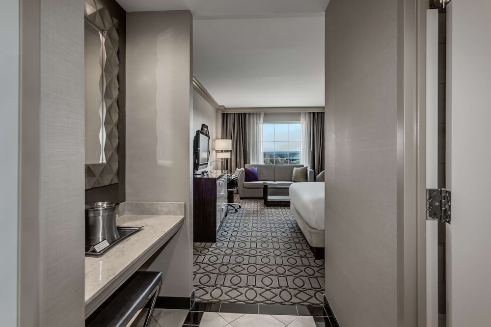 Hilton Columbus at Easton - photo 22