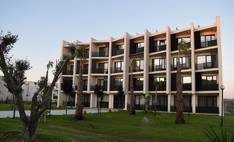 Amber Hotel Albania — Kryevidh