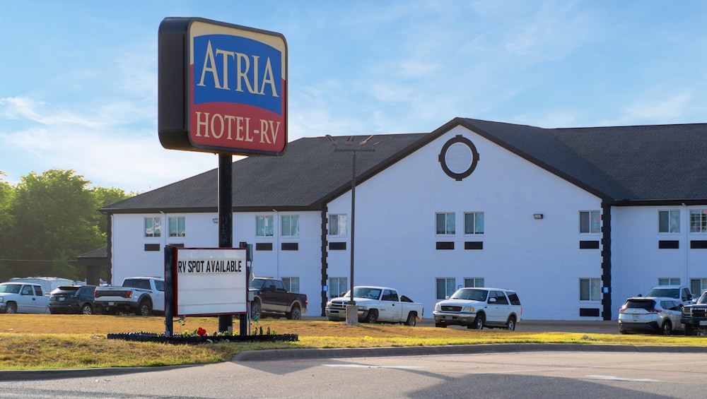 Atria Hotel and RV McGregor - photo 37