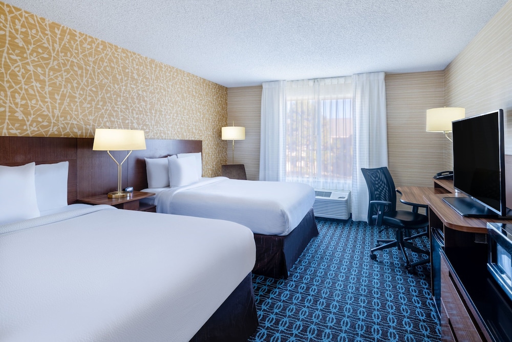 Fairfield Inn and Suites by Marriott Denver Aurora Medical Center - photo 13