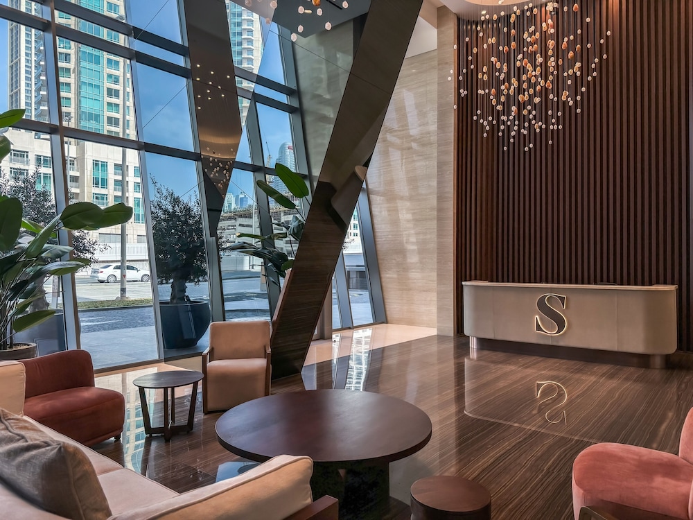High Floor Burj Khalifa View 1BR Business Bay — 4-Star Luxury Hotel in Dubai, United Arab Emirates