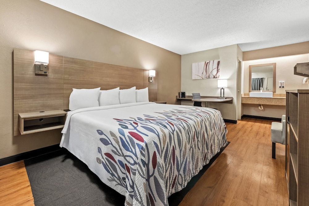 Red Roof Inn Columbus West Hilliard - photo 13