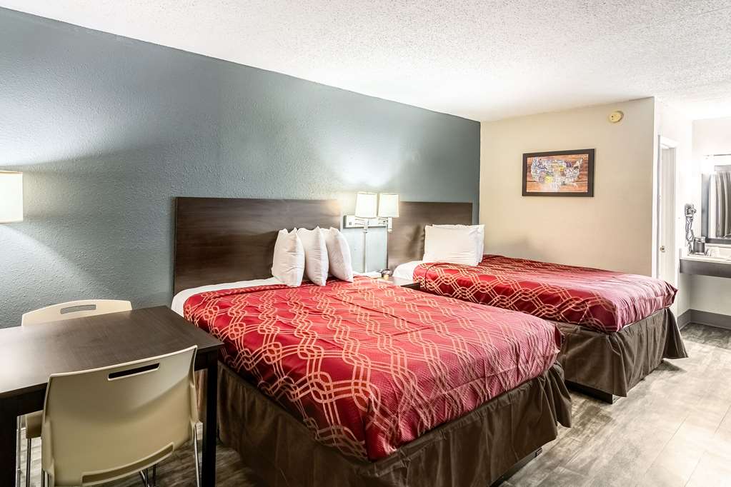 Econo Lodge Crestview South - photo 20