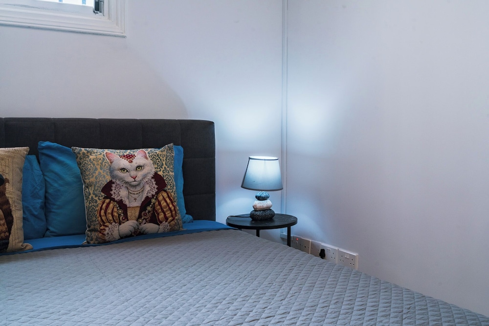 Cosy & Central Larnaca Suite
