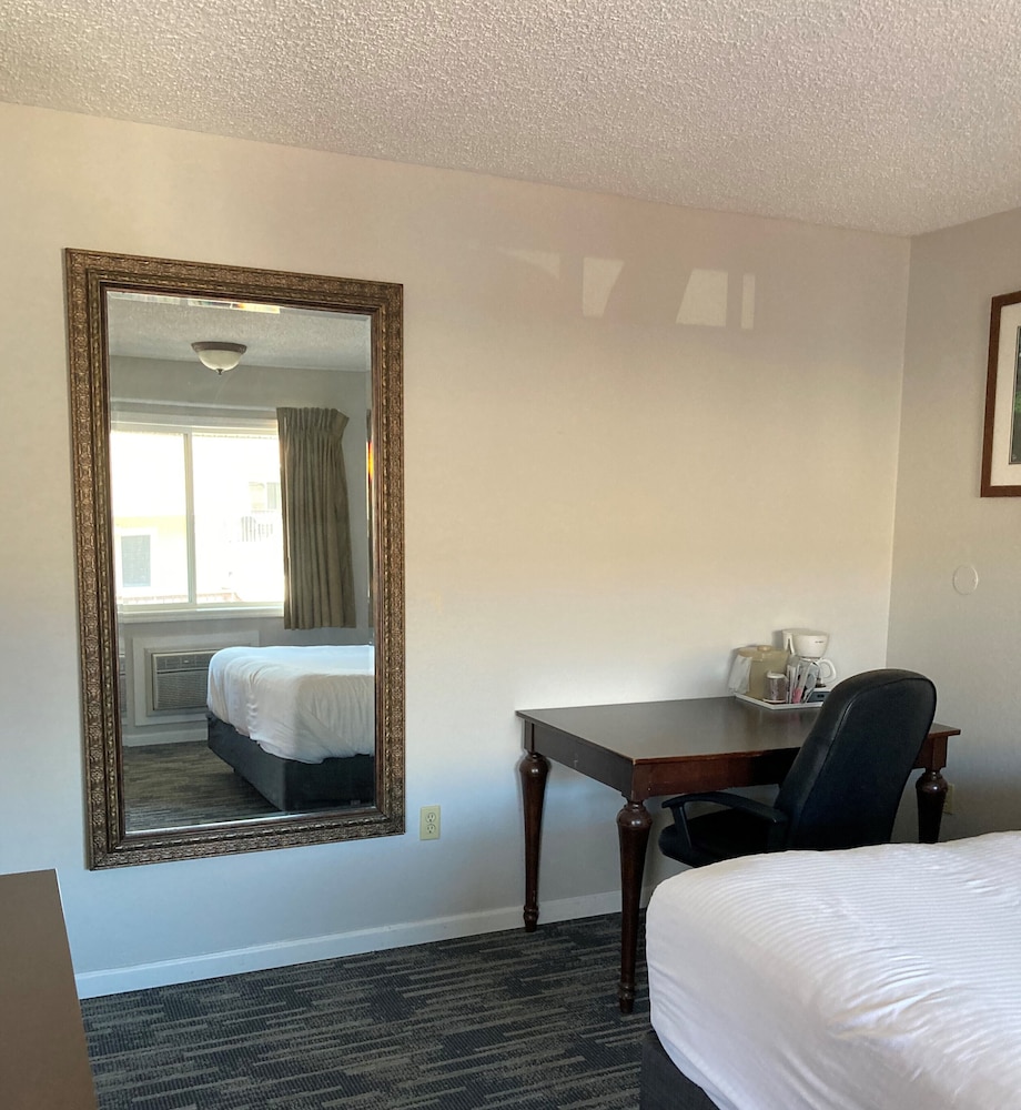 Park Lane Motel - photo 18