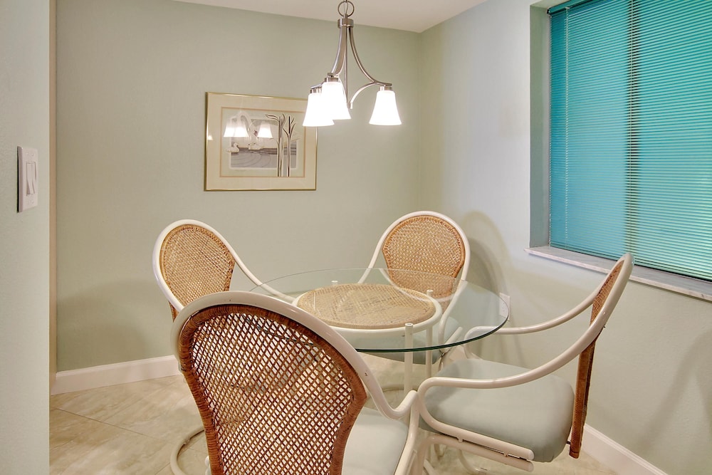 Land's End 11 406 Beach Front Premier - photo 30