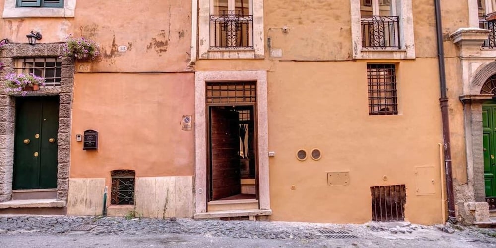 Trinità dei monti superior suite — 4-Star Luxury Hotel in Rome, Italy