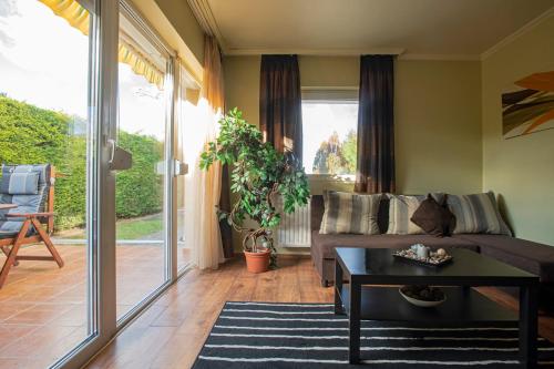 Beszédes József sétányi Apartman — 4-Star Luxury Hotel in Siofok, Hungary