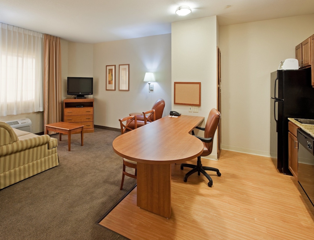 Candlewood Suites Turlock by IHG - photo 37