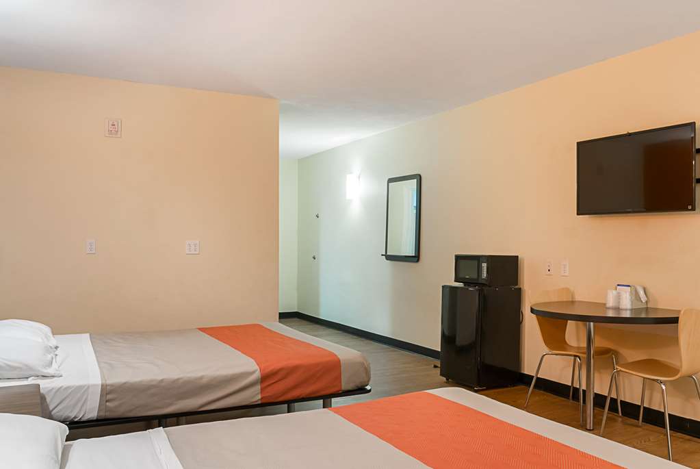 Motel6 New Orleans LA Near Downtown - photo 6