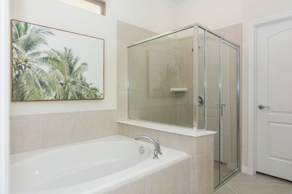 Fabulous Single Home w Pool at Solterra Resort - photo 24