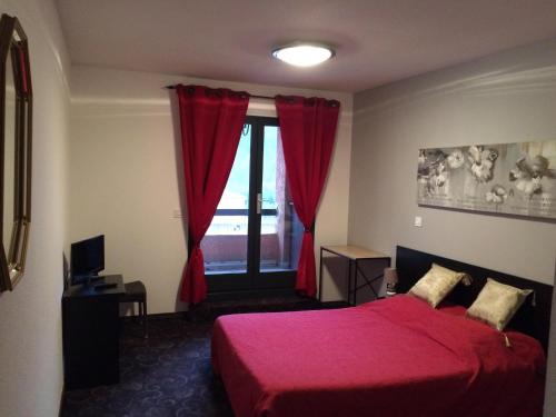Hotel Le Grand Virage — Aubenas — photo 2