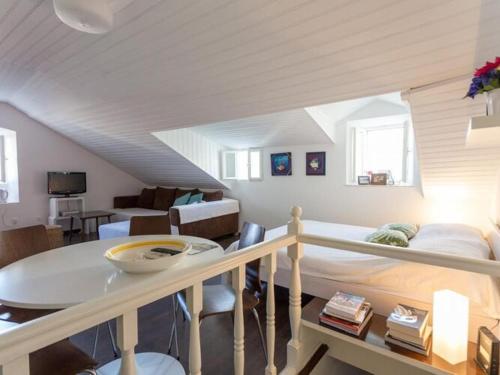 Apartment Dubravka Iza Roka Studio Apartment with City View — 4-Star Luxury Hotel in Dubrovnik, Croatia