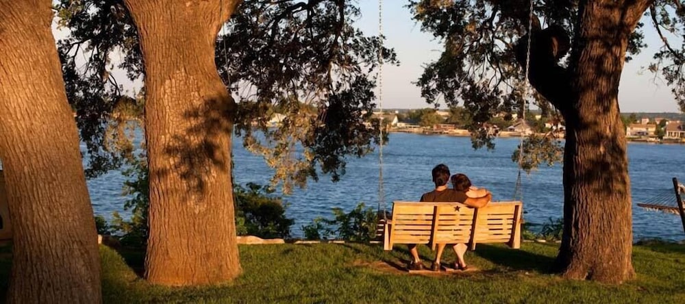 Inn on Lake Granbury a Boutique Hotel - photo 29
