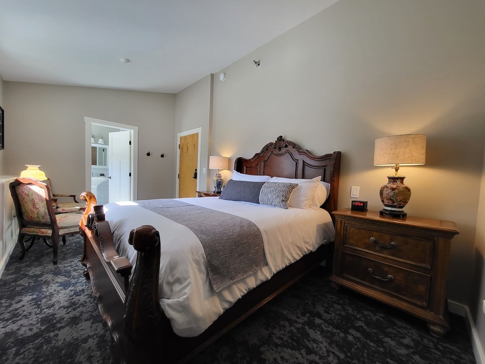 The Stowe Village Inn - photo 3