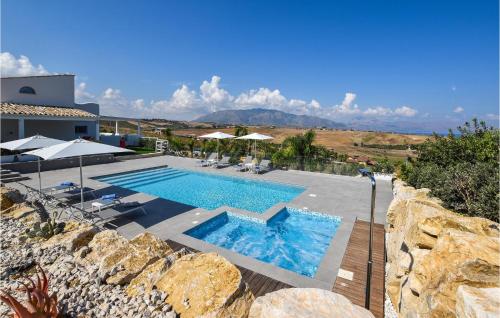 Cozy Home In Partinico With Wifi — 5-Star Luxury Hotel in Partinico, Italy