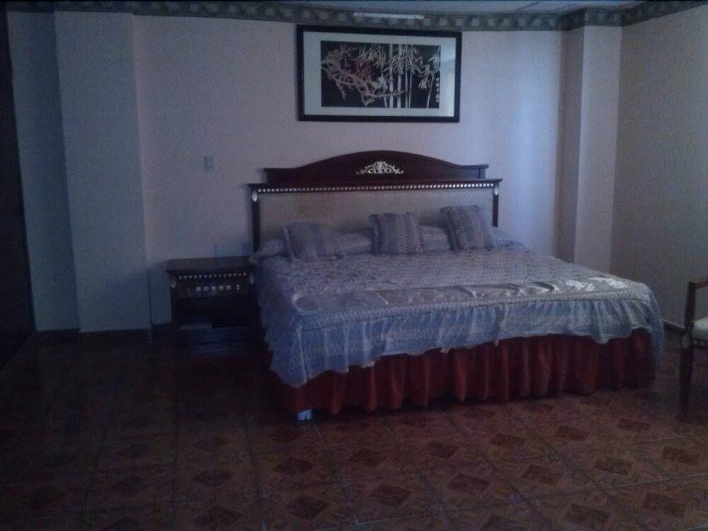 Guestroom