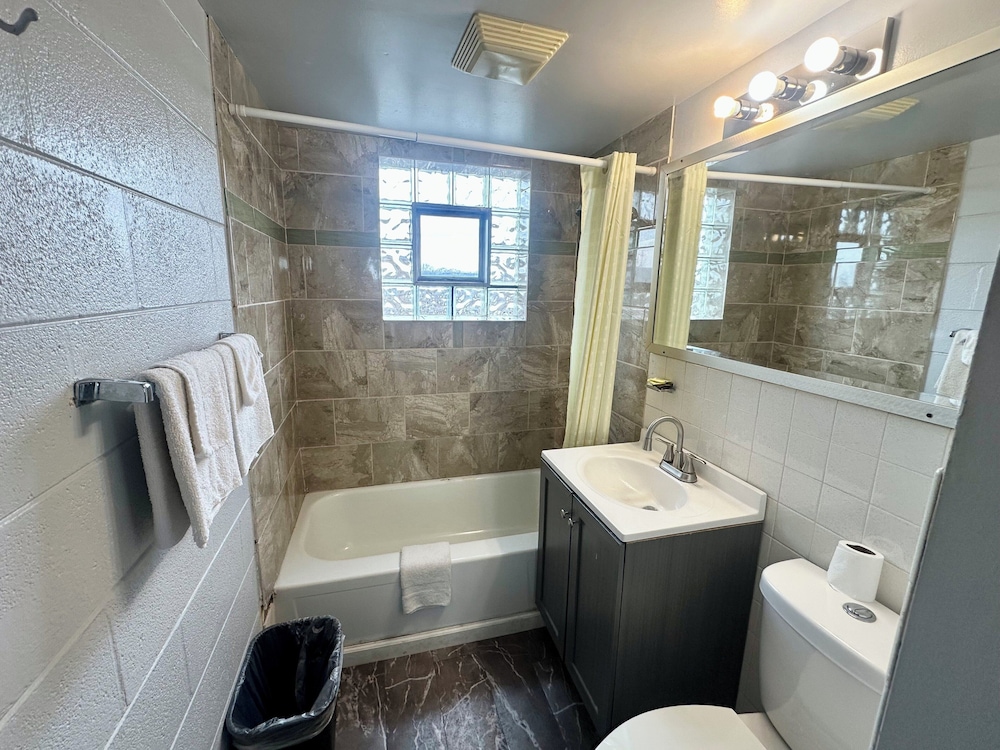 Des Plaines Motel By OYO O'Hare Airport Chicago - photo 23
