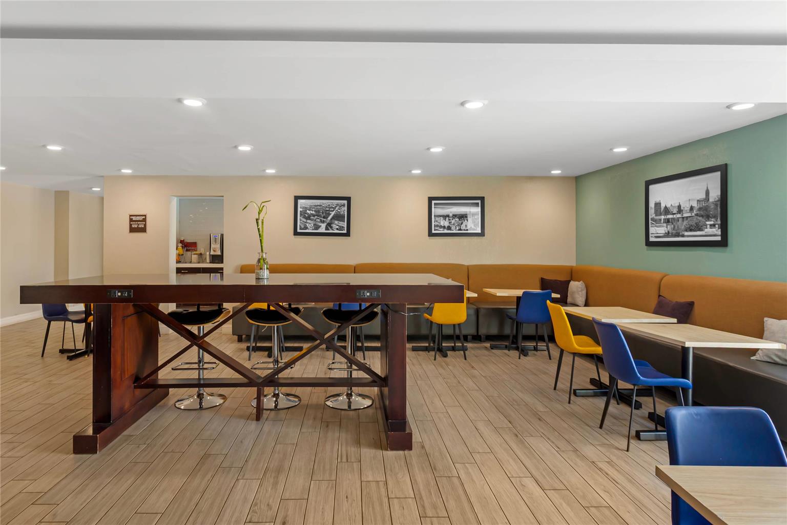 Comfort Inn & Suites Pottstown Eastern Gateway - photo 41