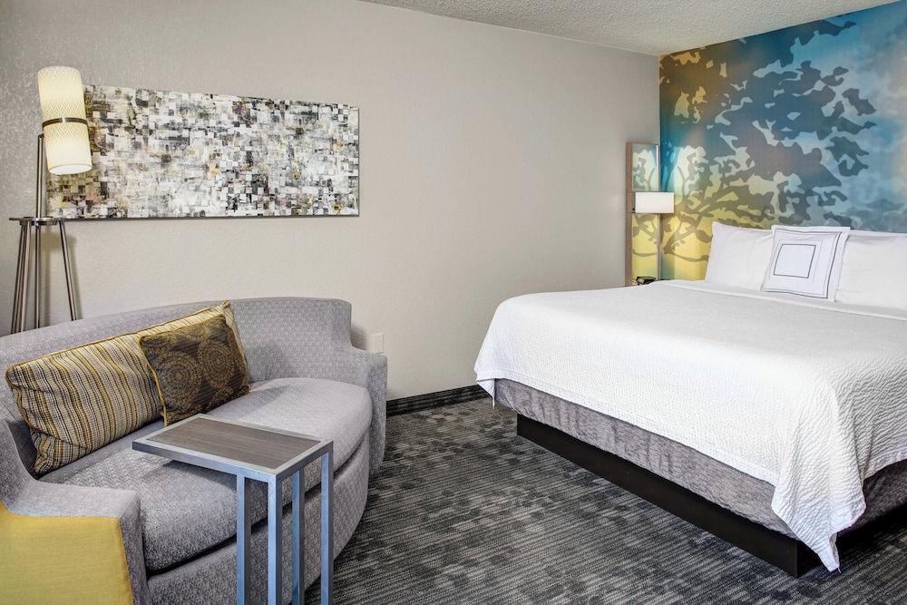 Courtyard by Marriott Cleveland Westlake - photo 12