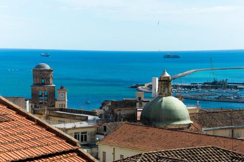 Luxury Seaview Apartment with Lift & Parking in Salerno City Center Maison Dorotea — 4-Star Luxury Hotel in Salerno, Italy