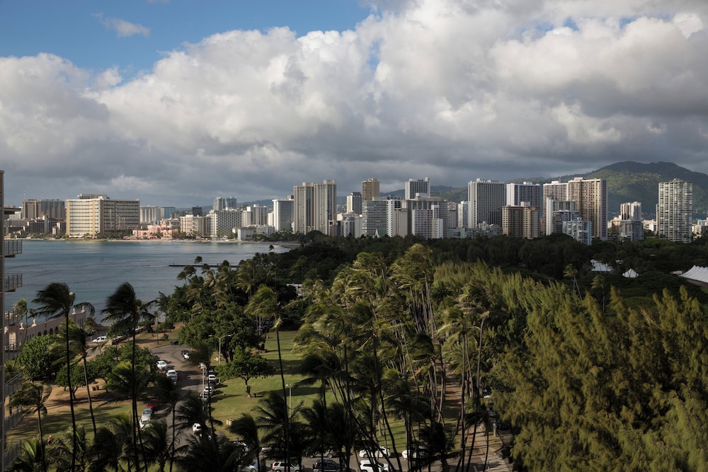 Lotus Honolulu at Diamond Head - photo 40