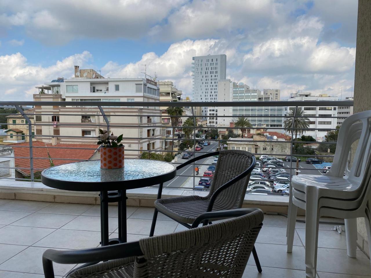 Warm Residence in the Heart of the City Center Balcony & View