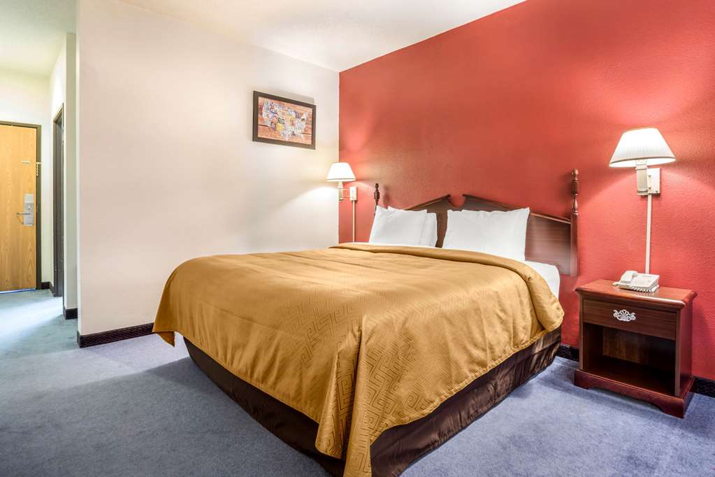 Quality Inn Redgranite - photo 7