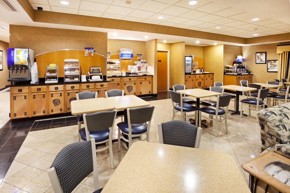 Holiday Inn Express Charlotte West Gastonia by IHG. - photo 31