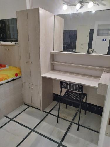 Cozy Little Room — Athens