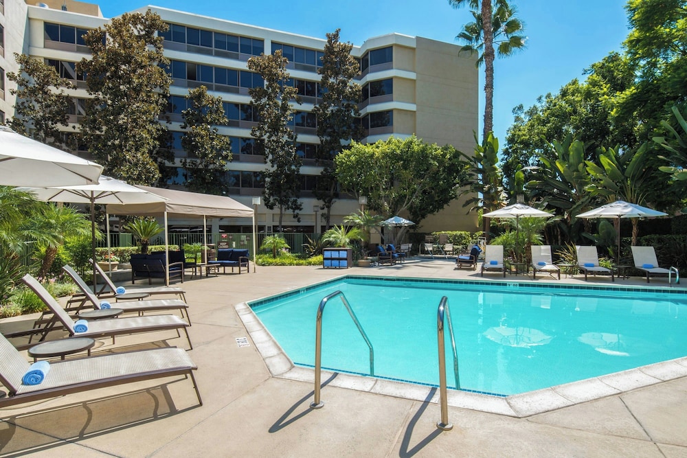 Fullerton Marriott at California State University - carbon neutral hotel in Fullerton