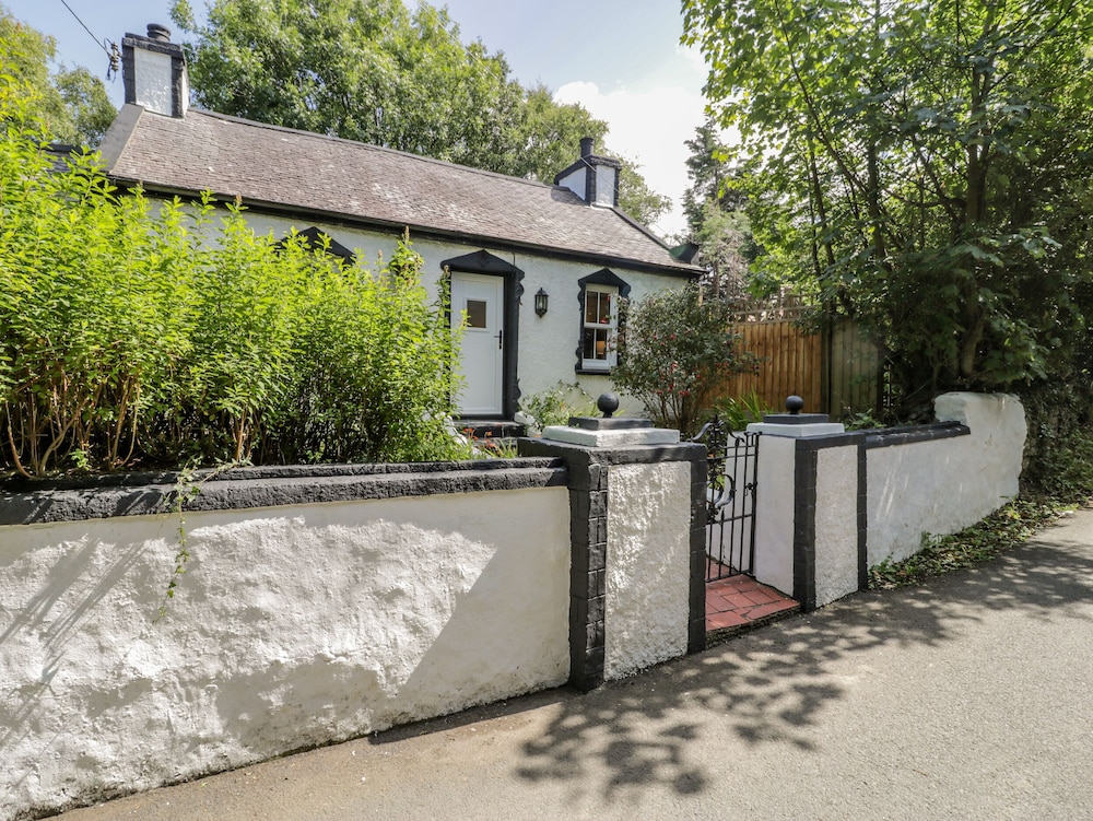 Carreg Winllan in Amlwch, United Kingdom