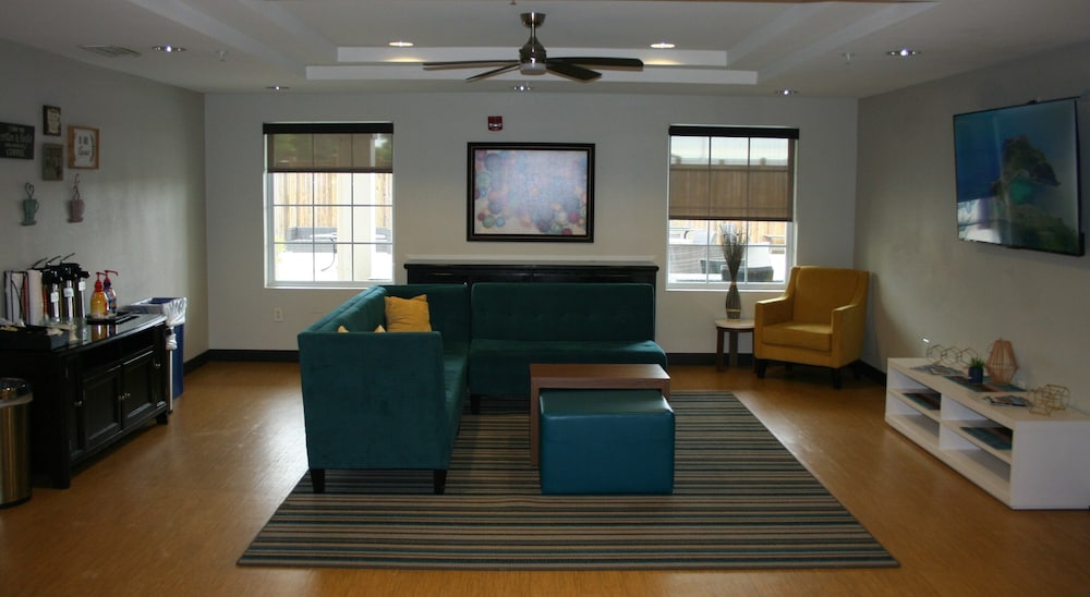 MainStay Suites Jacksonville near Camp Lejeune - photo 5