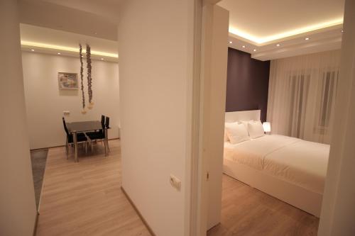 Shartava Deluxe Apartment