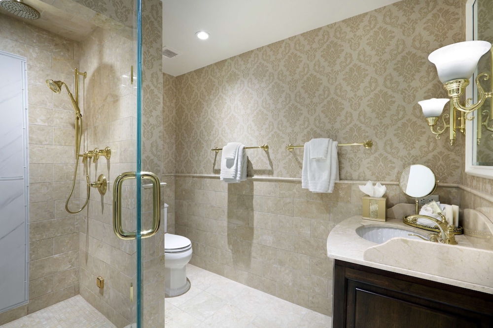 Madison Beach Hotel - photo 48
