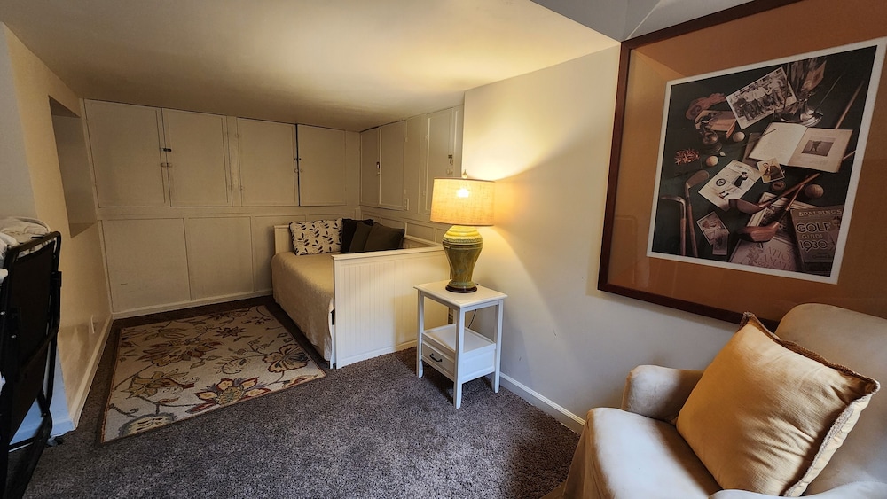 Redwood Hollow Cottages - photo 28