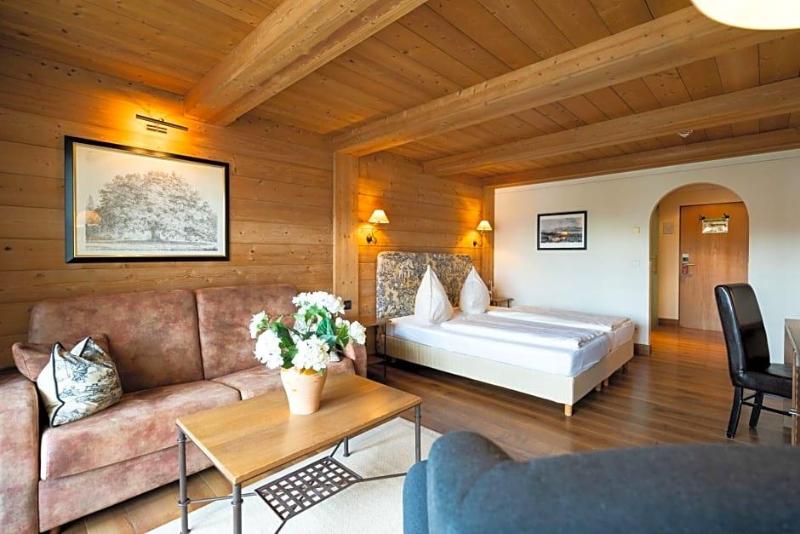 Hotel Gasthof Alte Post Holzkirchen — hotel in Holzkirchen