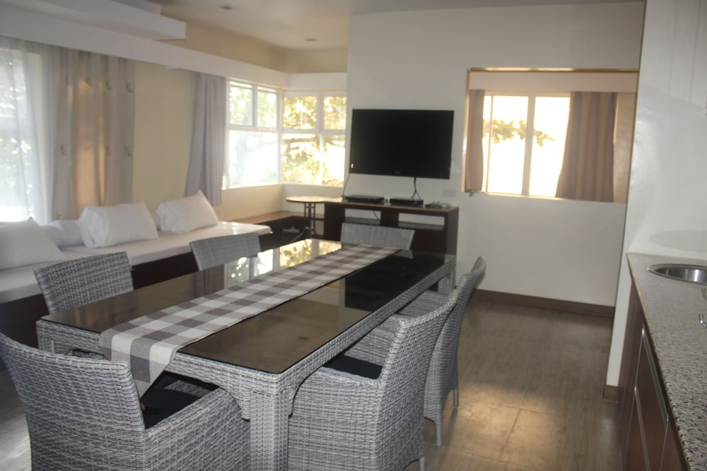 The Assemblage Point Resort and Convention Hub — San Joaquin — photo 3