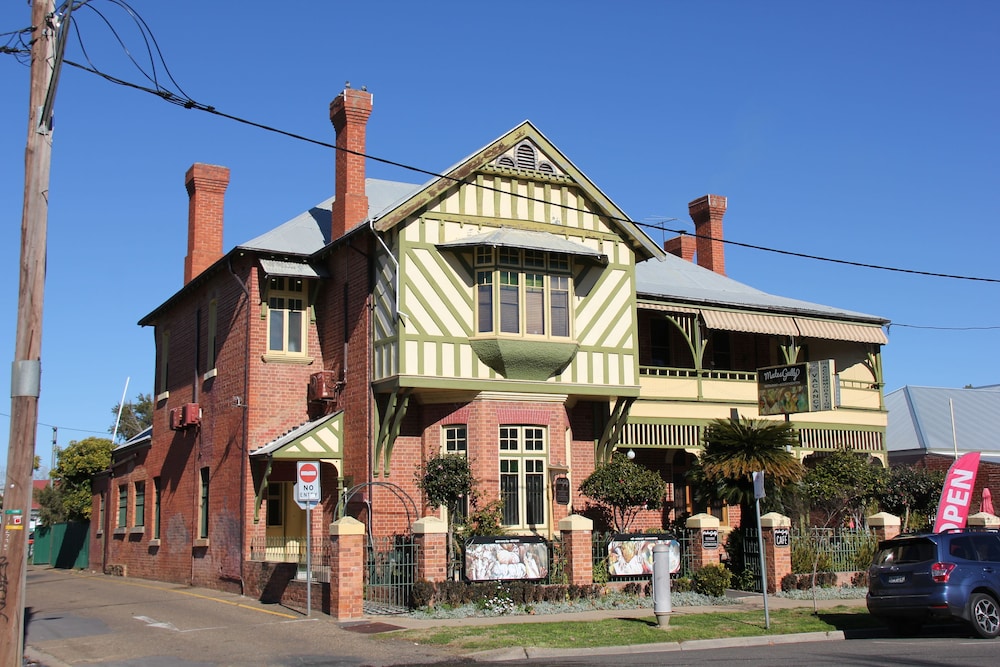 Mates Gully — 4-Star Luxury Hotel in Wagga Wagga, Australia