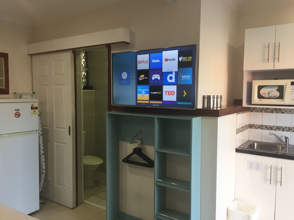 Across Country Motel and Serviced Apartments — 4-Star Luxury Hotel in Dubbo, Australia