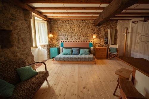 Alloro Loft Storico in Arcola, Italy