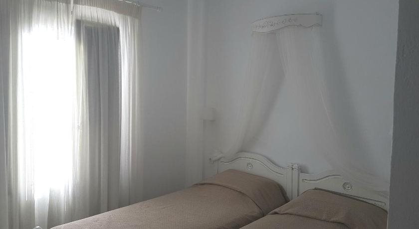 Artemis Hotel — Antiparos — photo 2