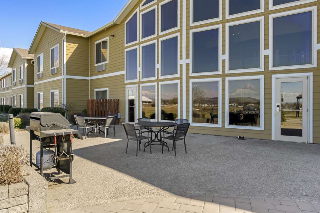 Best Western Plus Grapevine Inn - photo 10