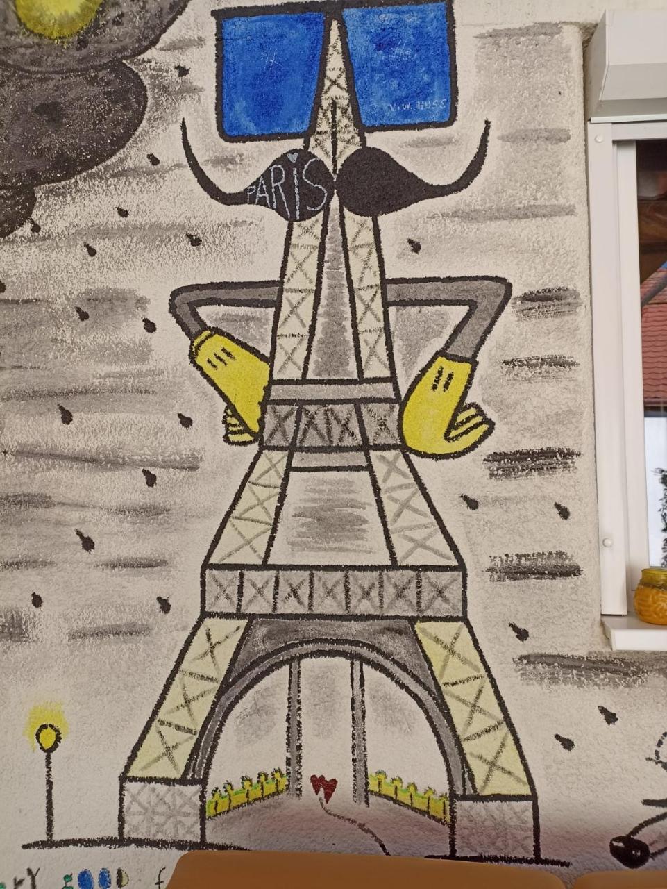 Uj Vilag in Harkany, Hungary