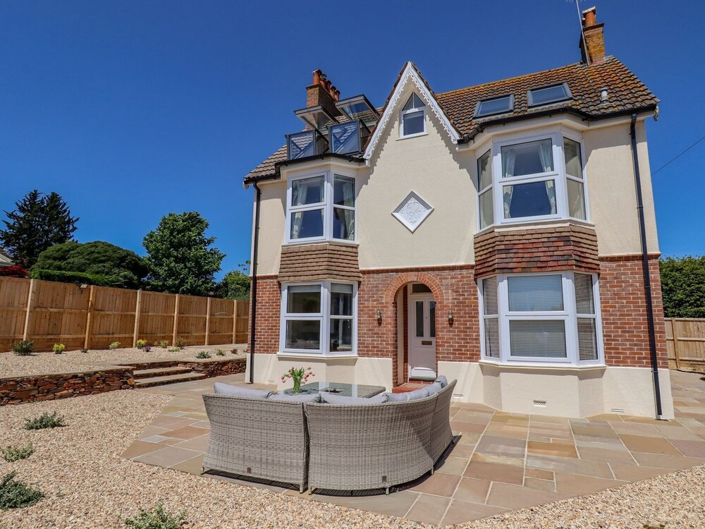 Temple House — 4-Star Luxury Hotel in Sidmouth, United Kingdom